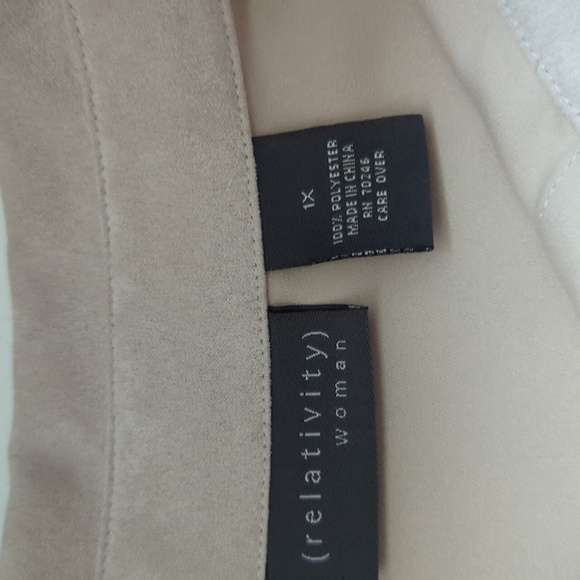 Relativity Woman Suit Tan Faux Suede 2 pc Suit Maxi Skirt & Button Up Top 1X - Picture 8 of 11